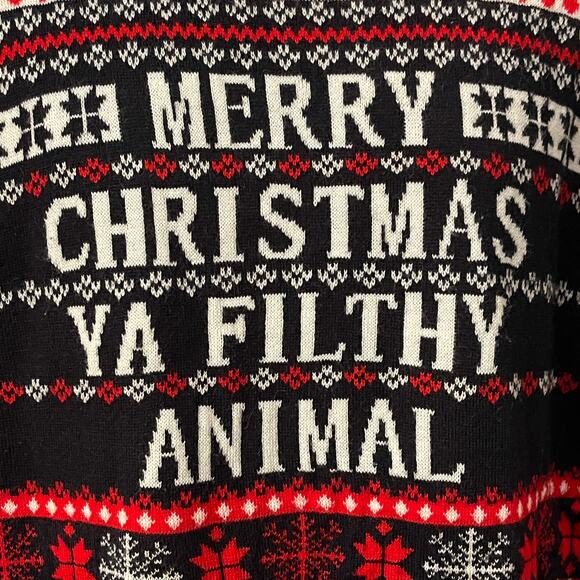 Off The Rack Home Alone MERRY CHRISTMAS YA FILTHY ANIMAL Ugly Sweater Size M - Picture 2 of 5